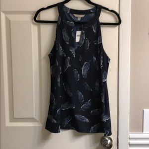 Navy tank with feathers